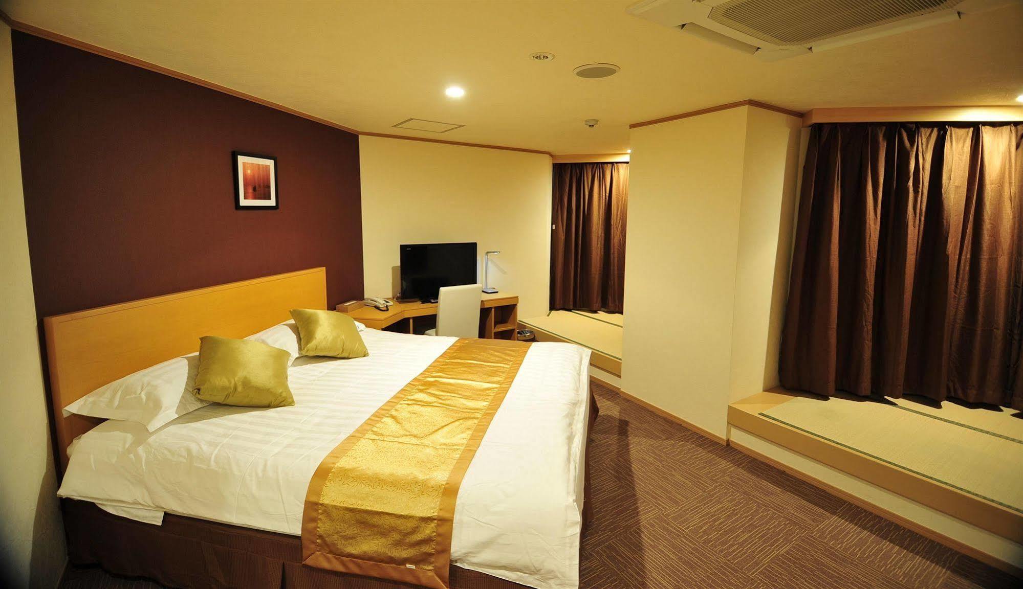 Hotel Marine World Nagasaki Bagian luar foto